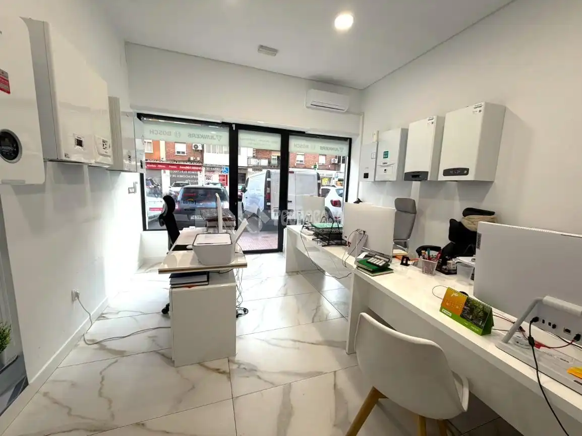 Local en venta en Alcalá de Henares con Aire acondicionado y Calefacción