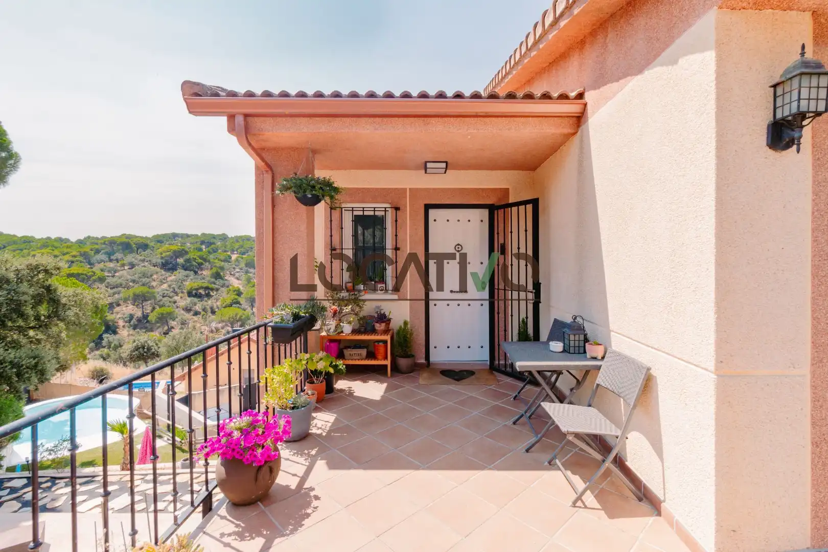 Terrassa de Casa o xalet en venda en Navas del Rey amb Aire condicionat, Calefacció i Jardí privat