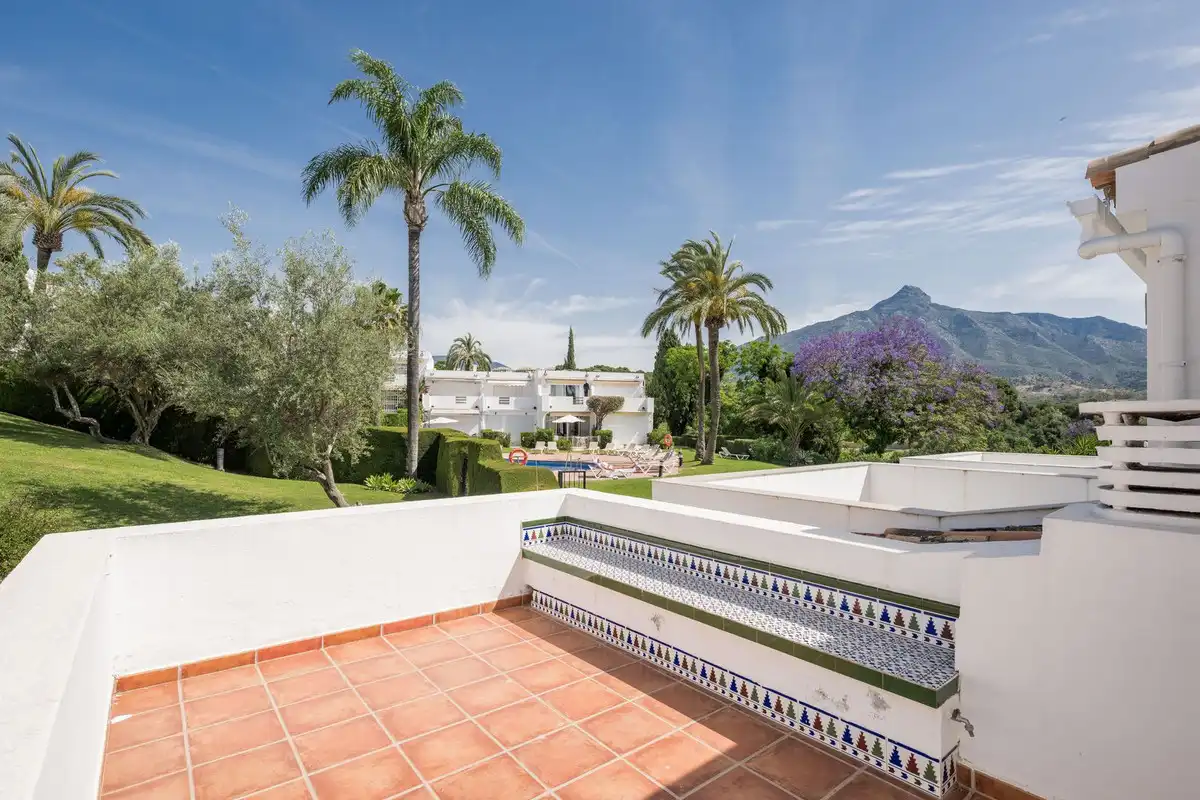 Jardí de Casa adosada en venda en Marbella amb Aire condicionat, Jardí privat i Terrassa
