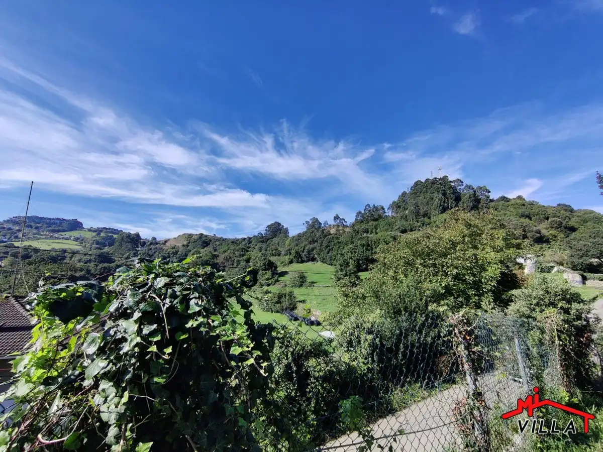 Exterior view of Houses for sale in Laredo