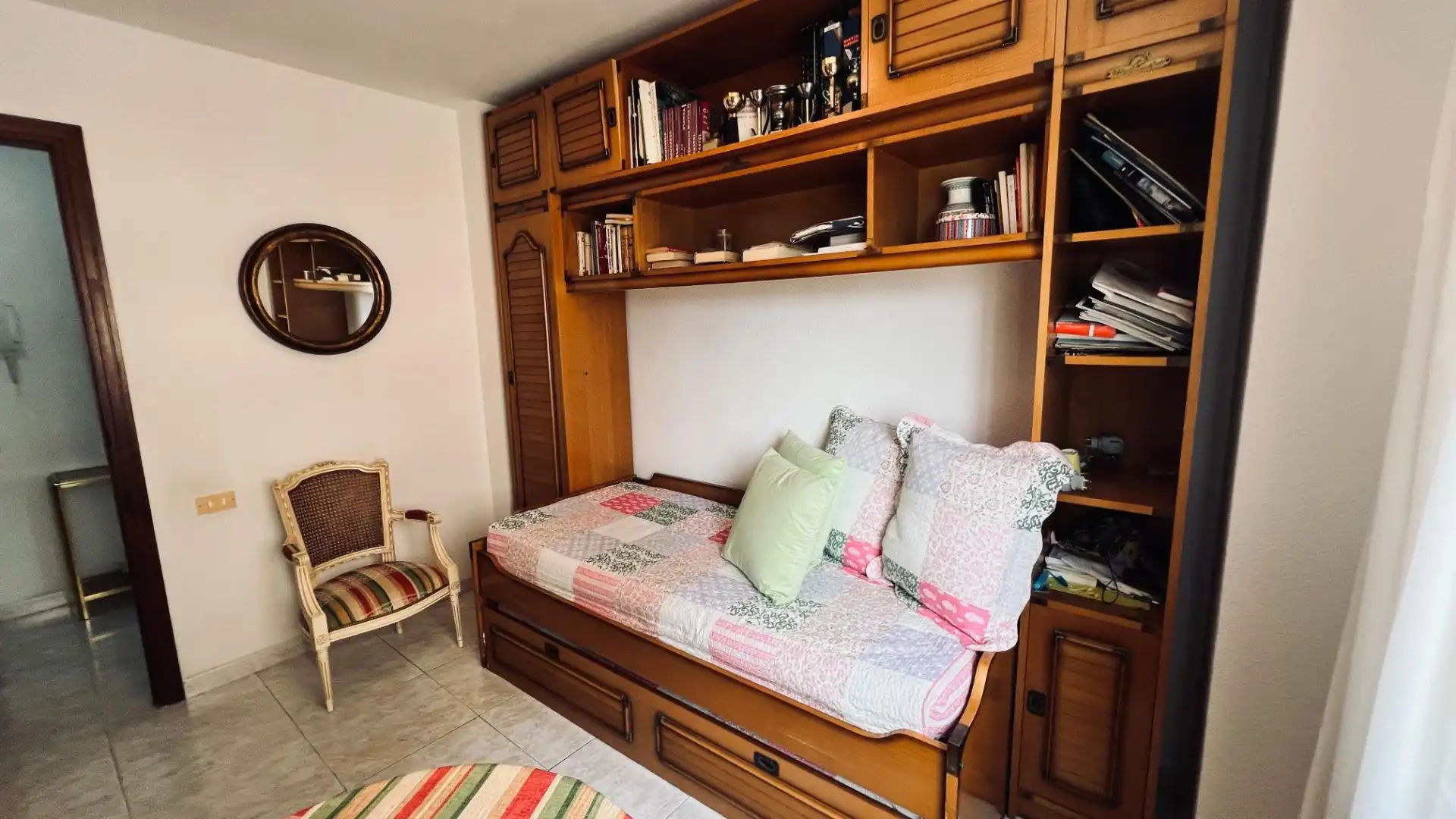 Dormitori de Apartament en venda en Benicasim / Benicàssim amb Jardí privat, Terrassa i Traster
