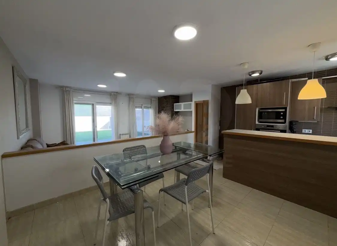 Casa aparellada en venda a Balaguer, imagen 13