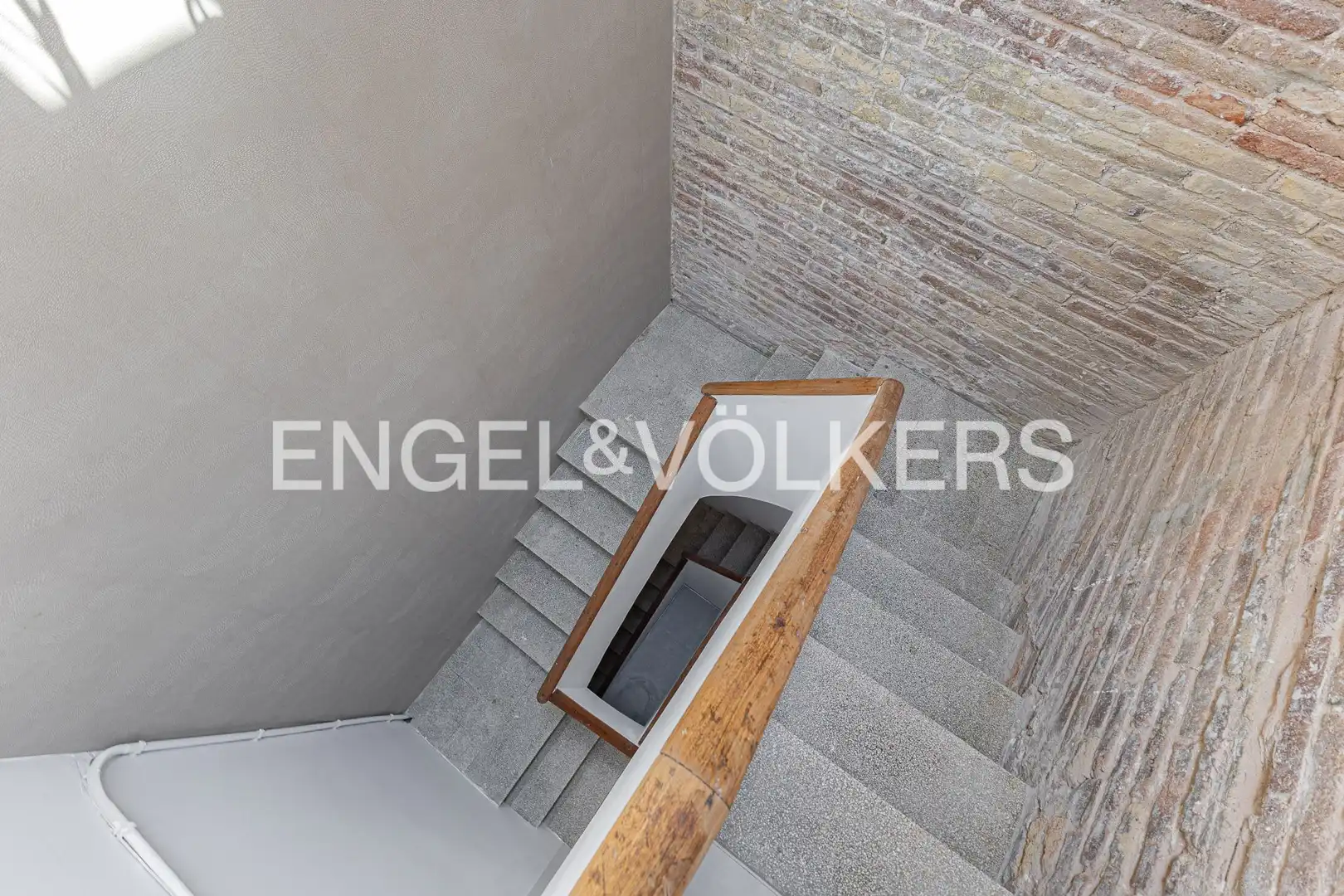 Houses for sale in Barcelona  with Air Conditioner, Heating and Private garden