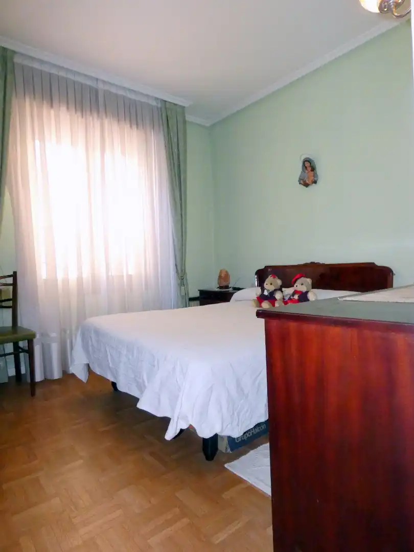 Habitación de Piso en venta en Bilbao  con Calefacción, Parquet y Terraza