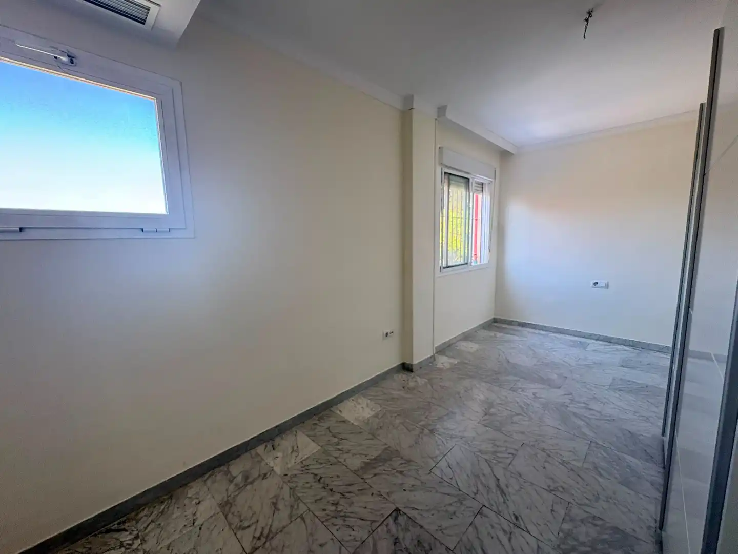 Flat for rent in Málaga  with Terrace and Community pool