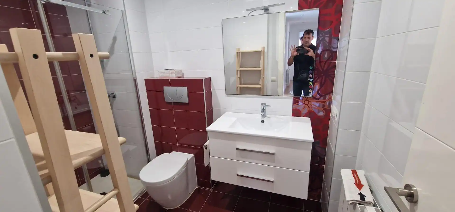 Bathroom of Flat for rent in Mislata  with Air Conditioner and Balcony