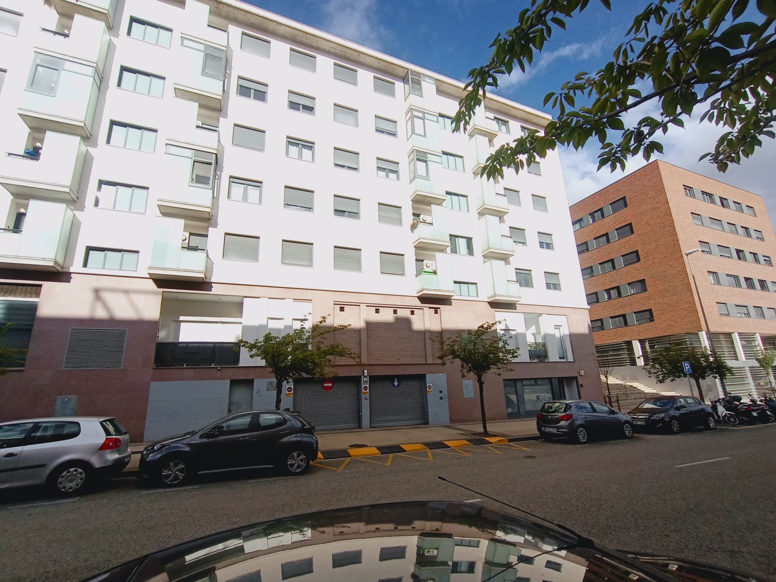 Exterior view of Garage for sale in  Pamplona / Iruña