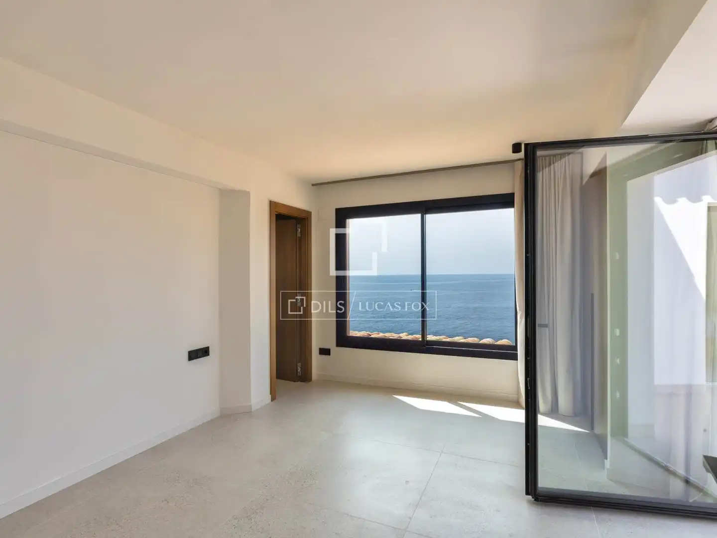 Schlafzimmer von Haus oder Chalet zum Verkauf in Lloret de Mar mit Klimaanlage, Heizung und Privatgarten