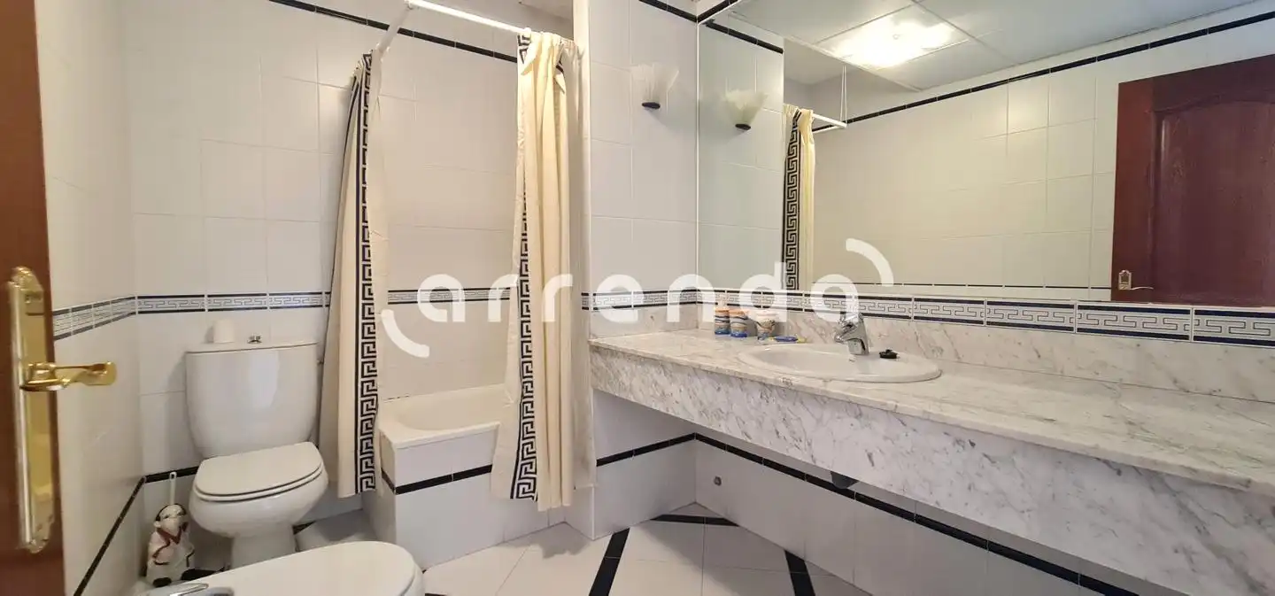 Bathroom of Houses for rent in Valdilecha  with Air Conditioner