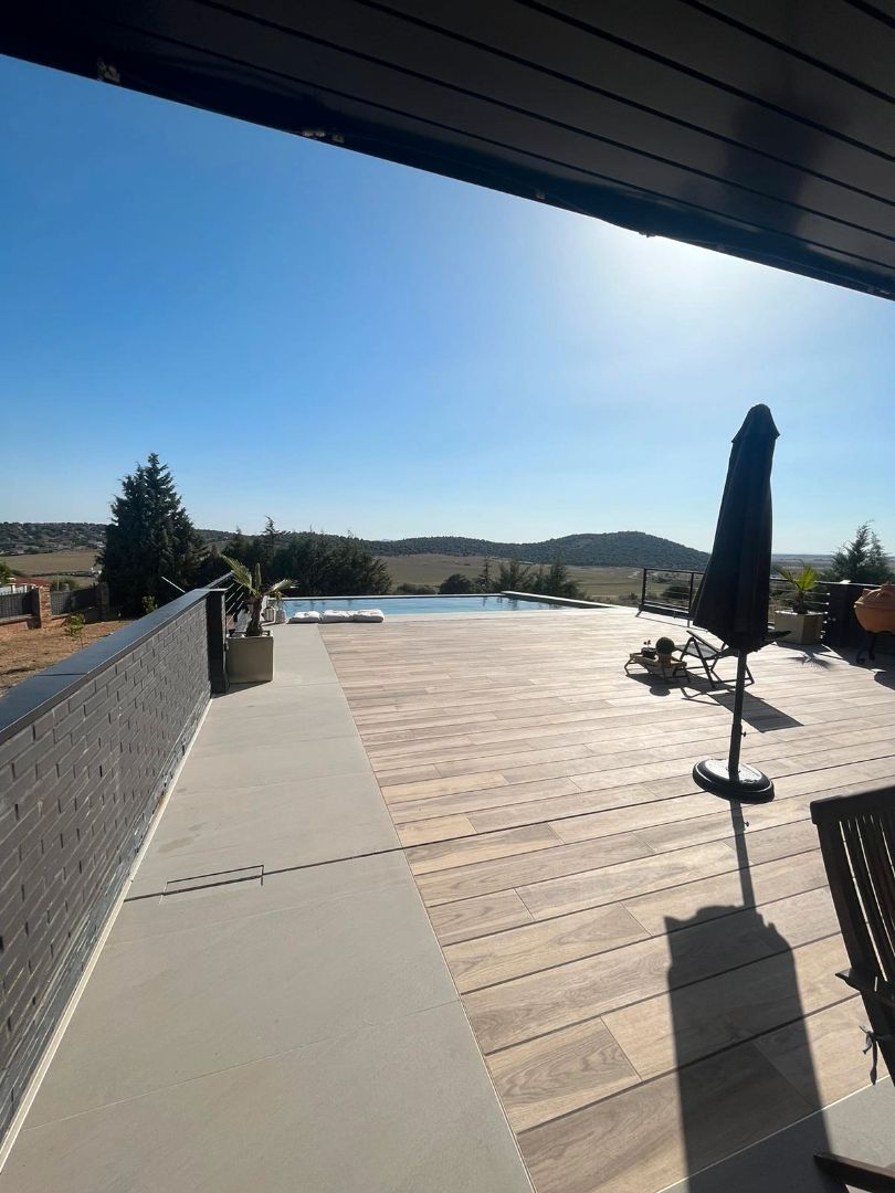 Terrace of House or chalet for sale in Cáceres Capital  with Air Conditioner, Heating and Private garden