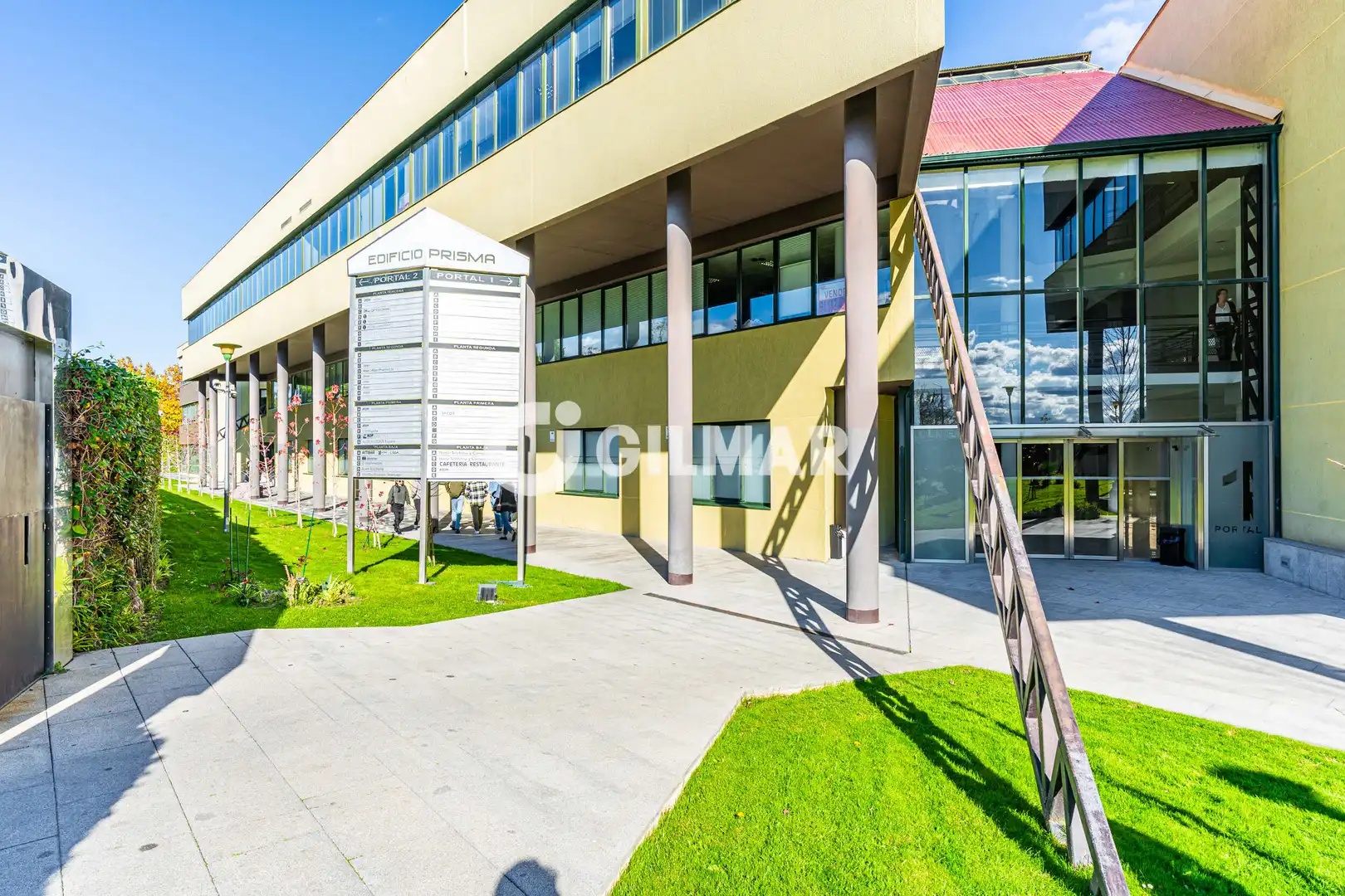 Außenansicht von Büro zum Verkauf in Rozas Centro