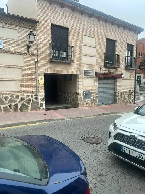 Parkplatz von Garage zur Miete in Valdeolmos-Alalpardo