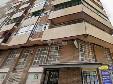Pis amb balcó en venda a Benalúa - Babel