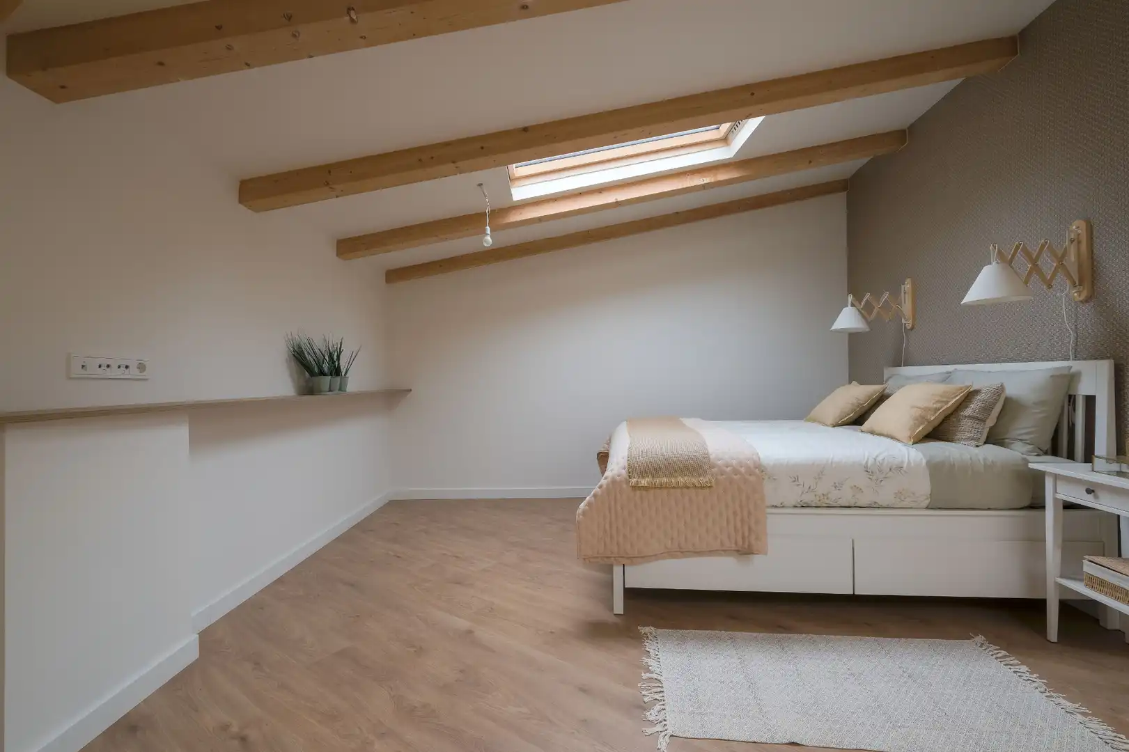Habitación de Dúplex en venta en Zaragoza con Amueblado y Balcón