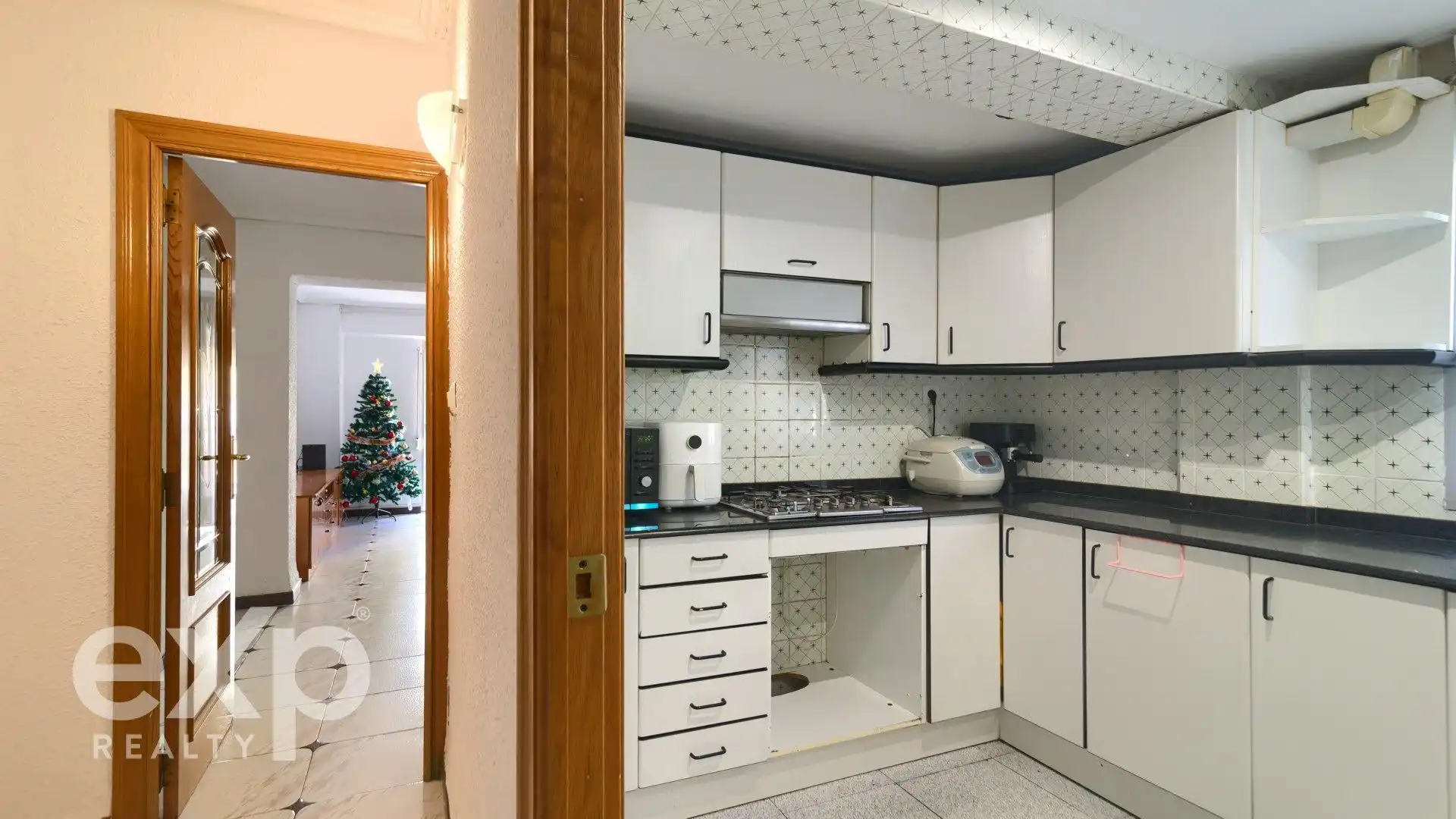 Kitchen of Flat for sale in Valencia  with Air Conditioner, Heating and Terrace