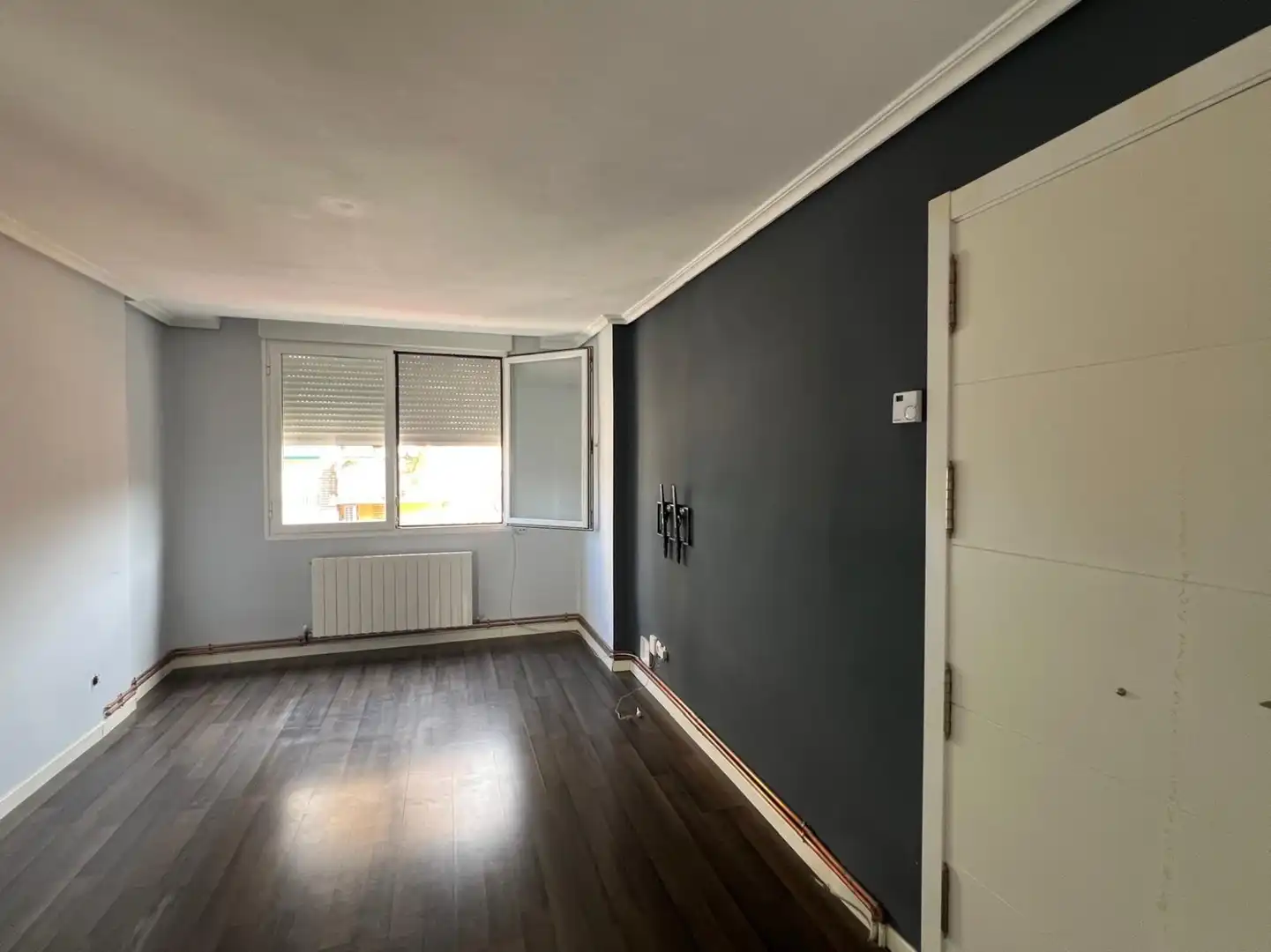 Bedroom of Flat for sale in  Logroño  with Heating and Balcony