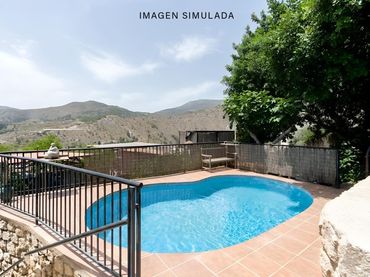 Maison avec piscine à vendre à Calle CLAVELES