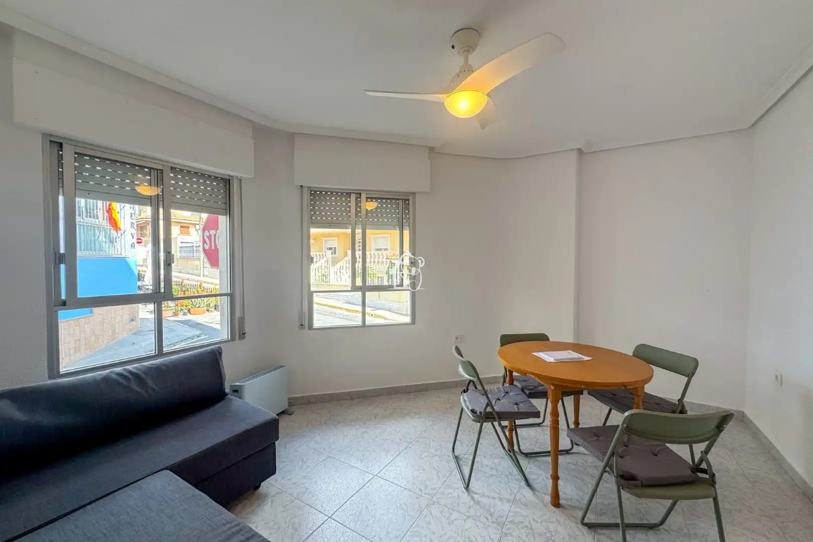 Sala de estar de Apartamento de alquiler en San Miguel de Salinas con Horno y Lavadora