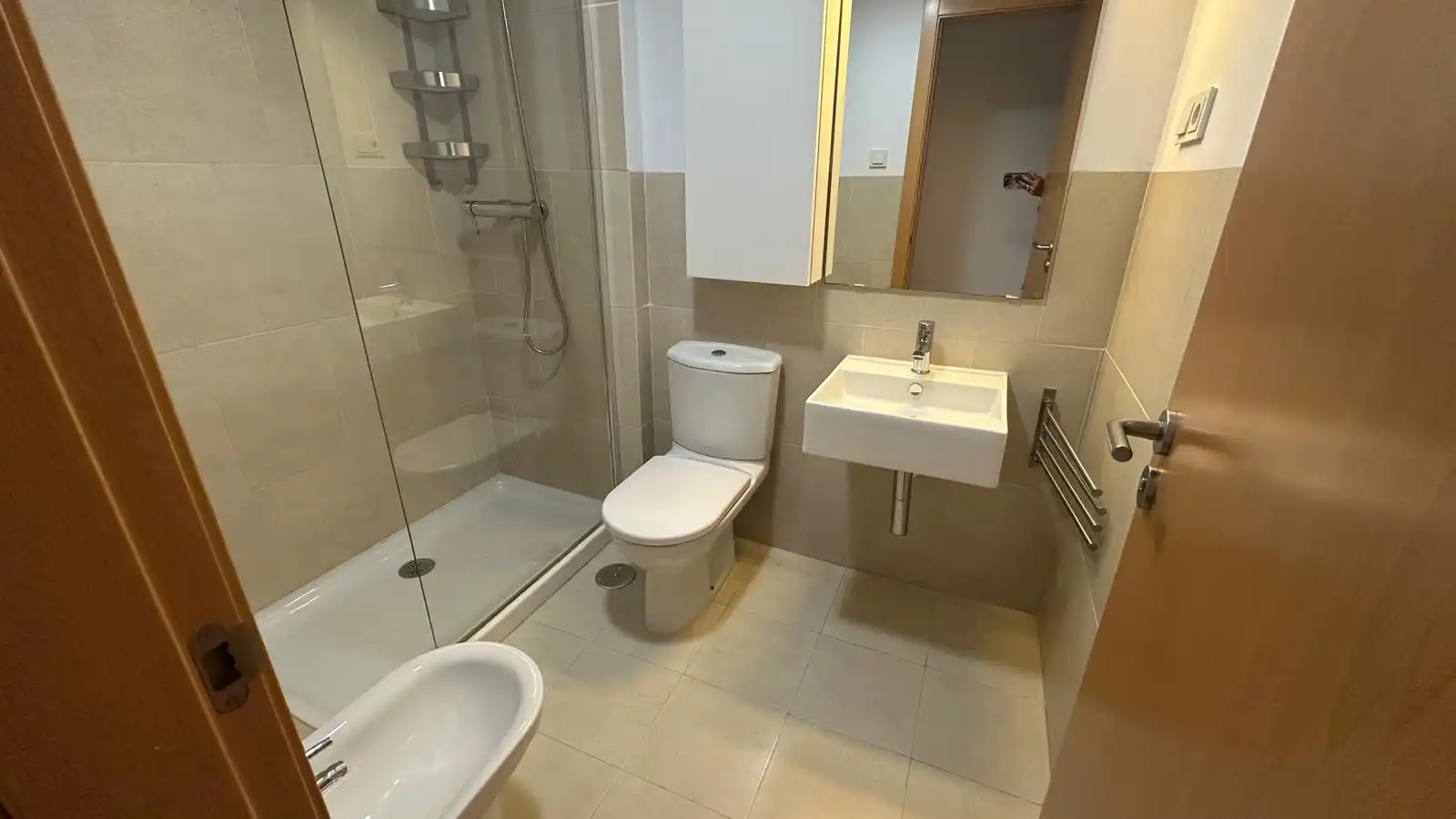 Badezimmer von Wohnung zum Verkauf in Mairena del Aljarafe mit Klimaanlage, Heizung und Terrasse