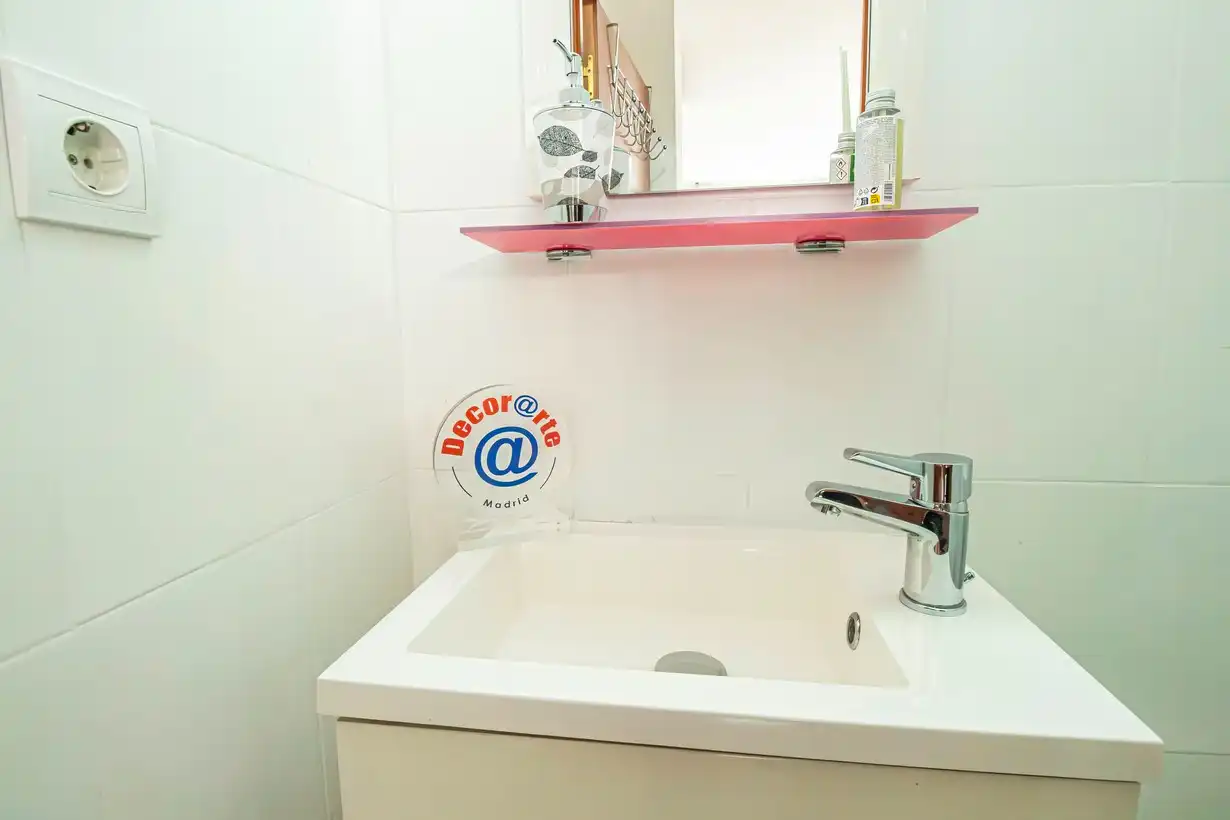 Bathroom of Houses for rent in Madrid  with Air Conditioner, Heating and Private garden