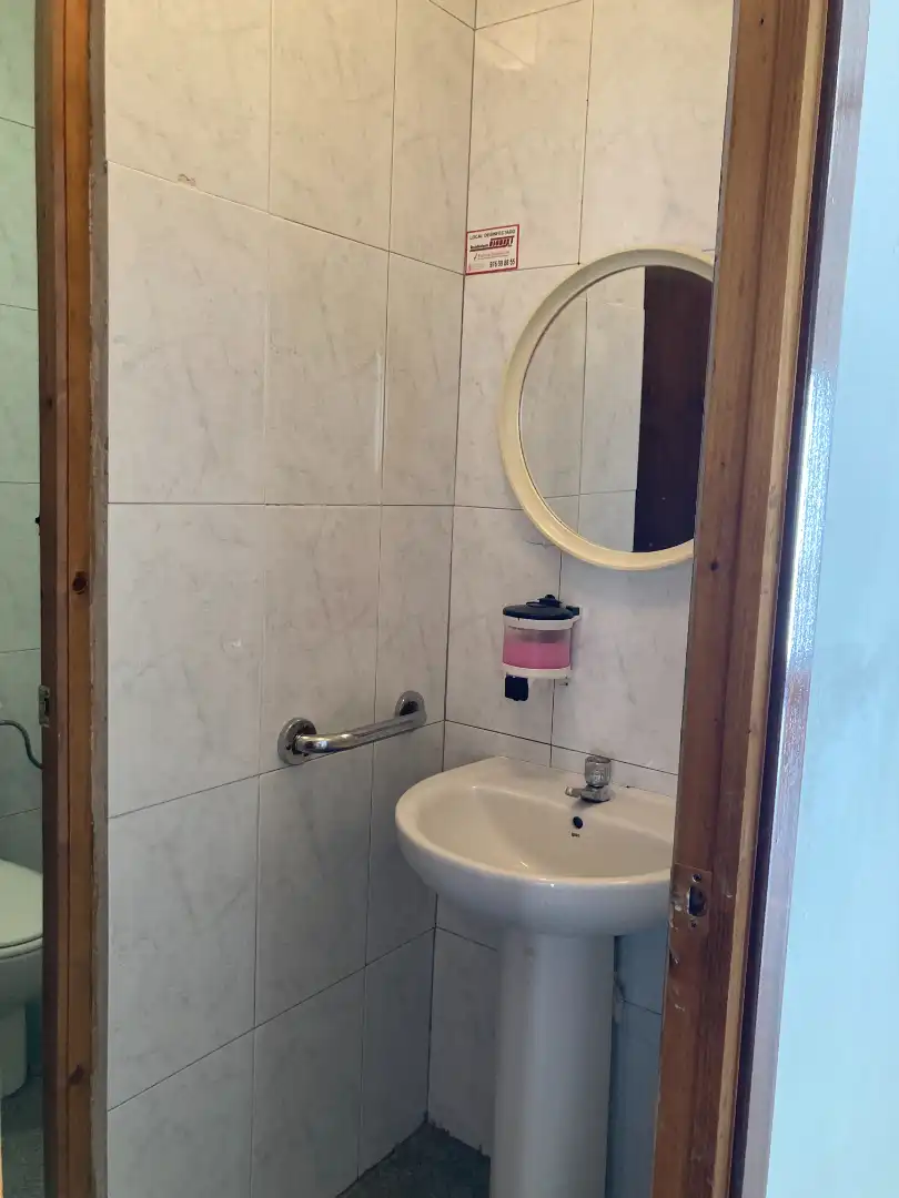 Badezimmer von Büro zur Miete in Delicias