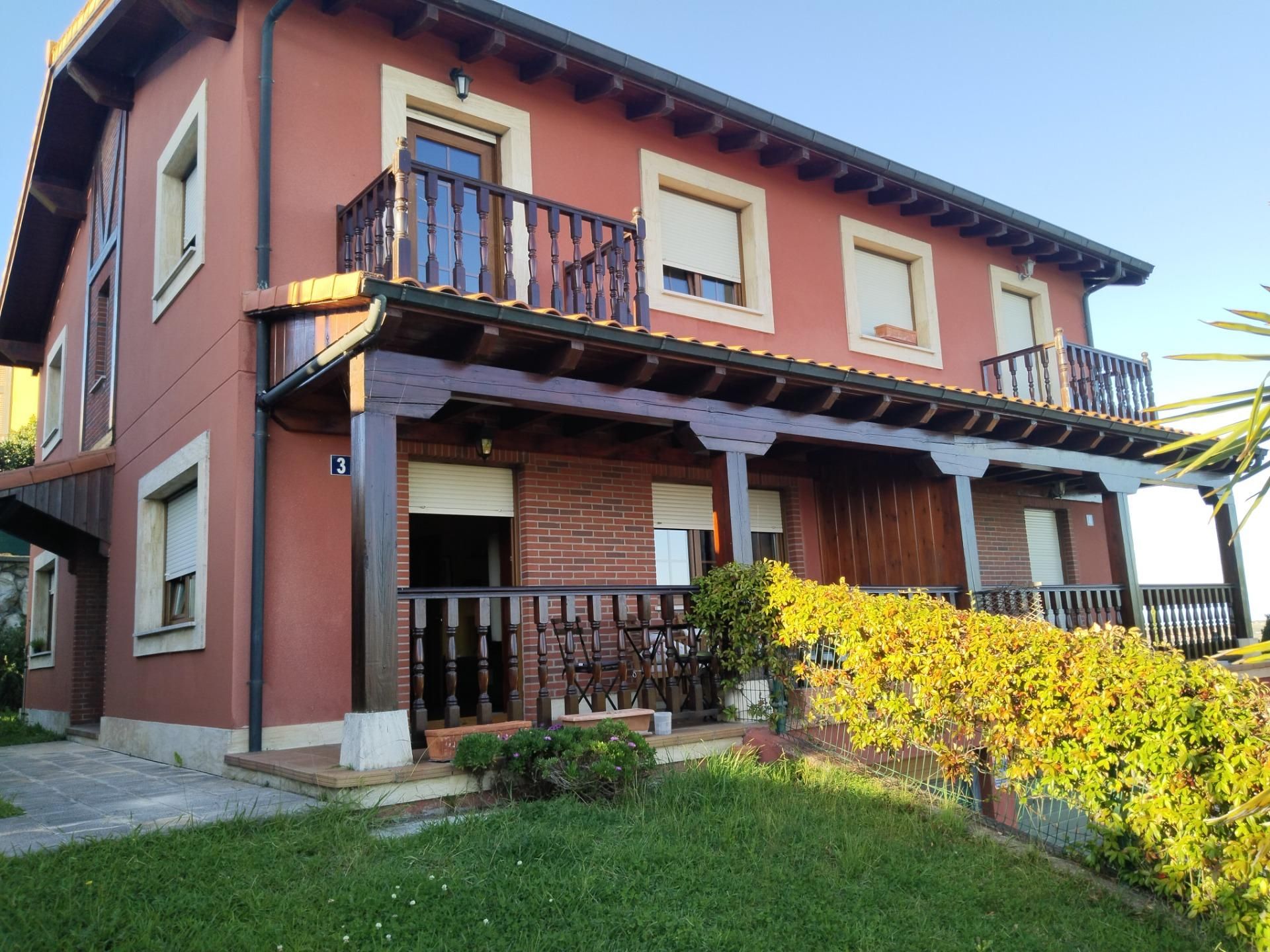 Exterior view of House or chalet to rent in Suances  with Heating, Private garden and Balcony