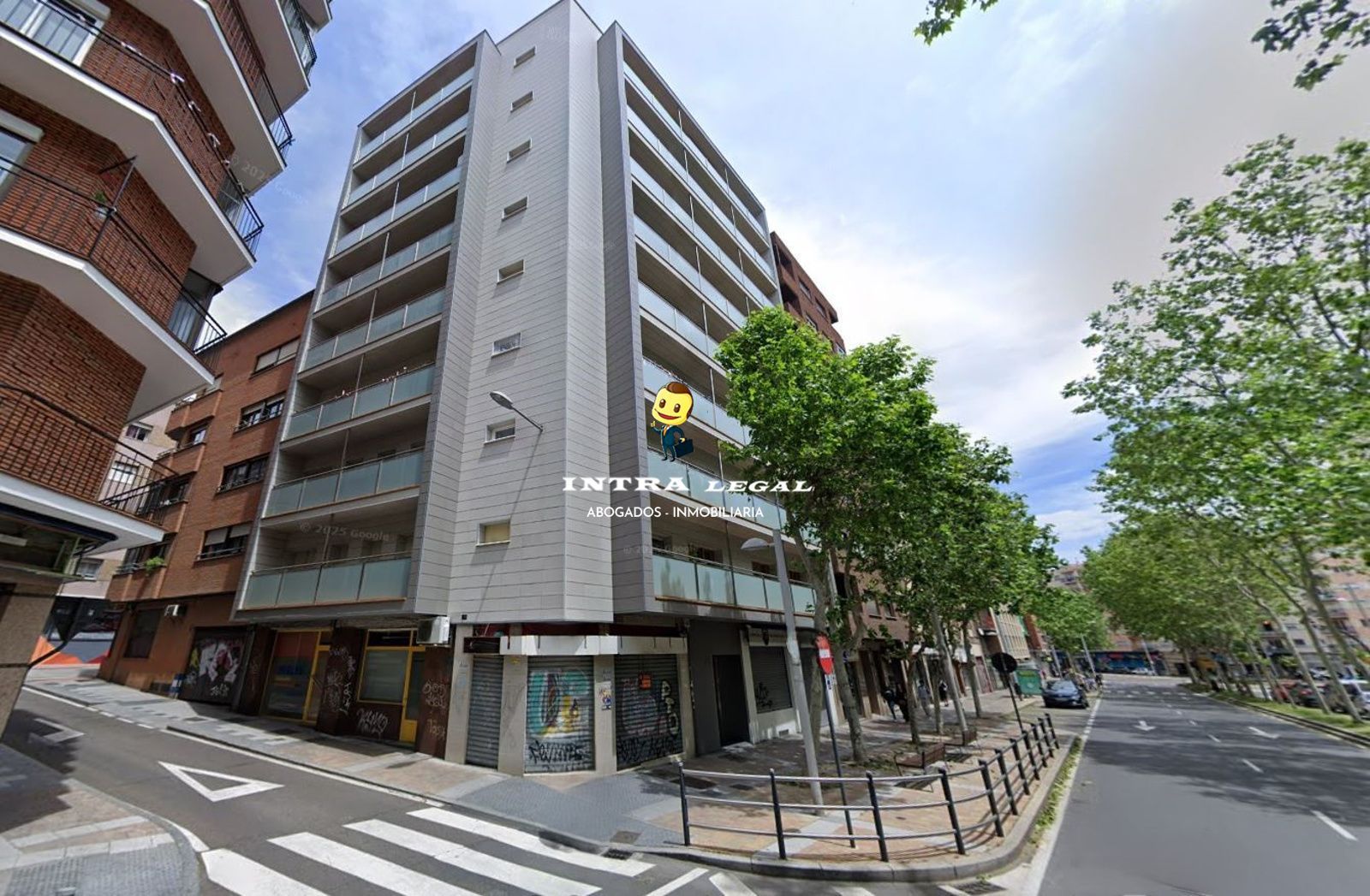 Vista exterior de Pis per a compartir en Salamanca Capital amb Calefacció, Terrassa i Moblat