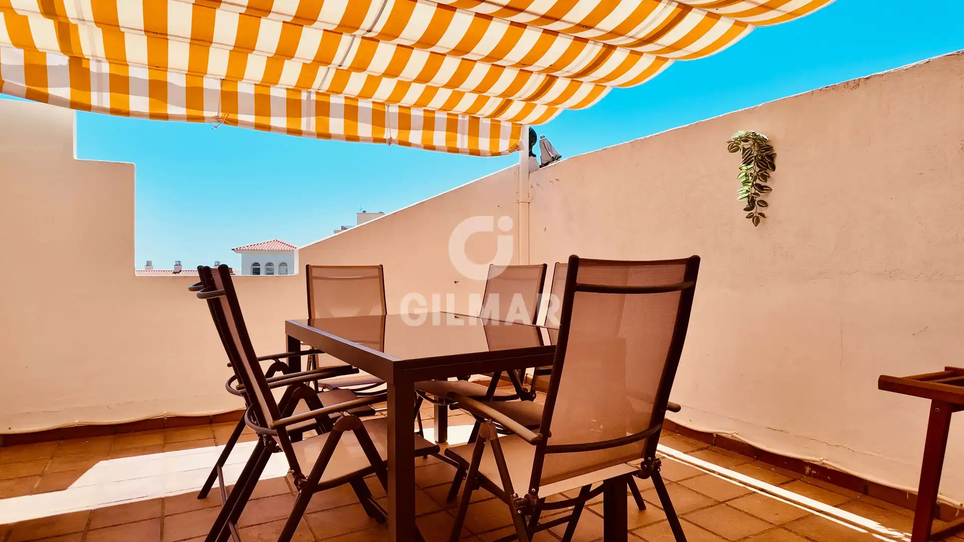Terraza de Ático en venta en Torremolinos con Calefacción, Jardín privado y Trastero