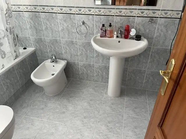 Bathroom of Flat for rent in Tarragona  with Heating, Furnished and Oven