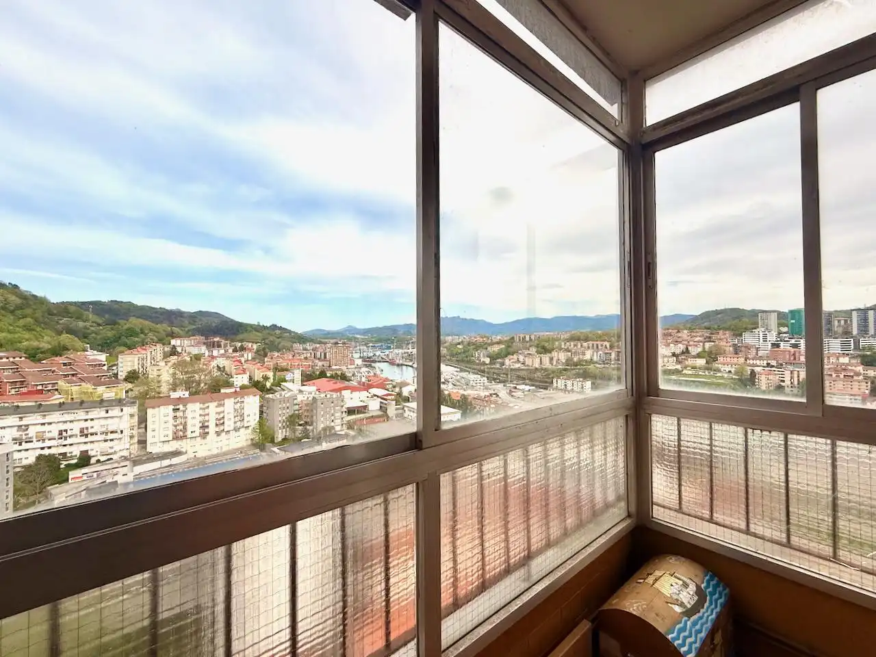 Terrassa de Pis en venda en Donostia - San Sebastián  amb Calefacció, Terrassa i Balcó
