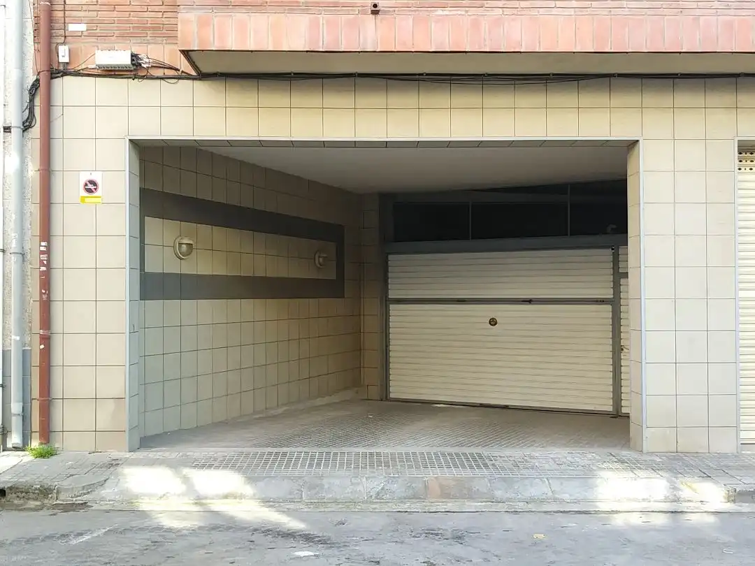 Moto in affitto a Calle  Alfou 86