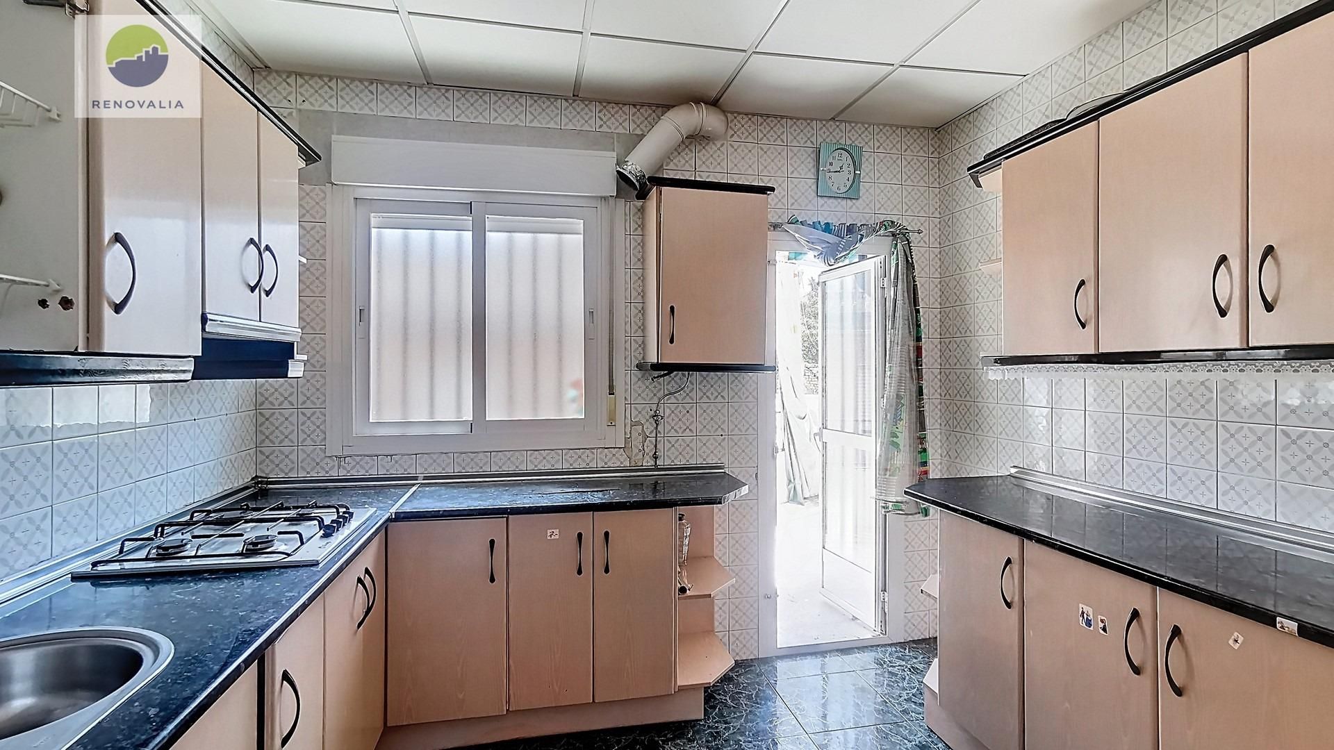 Cuina de Casa o xalet en venda en Armilla amb Terrassa i Balcó