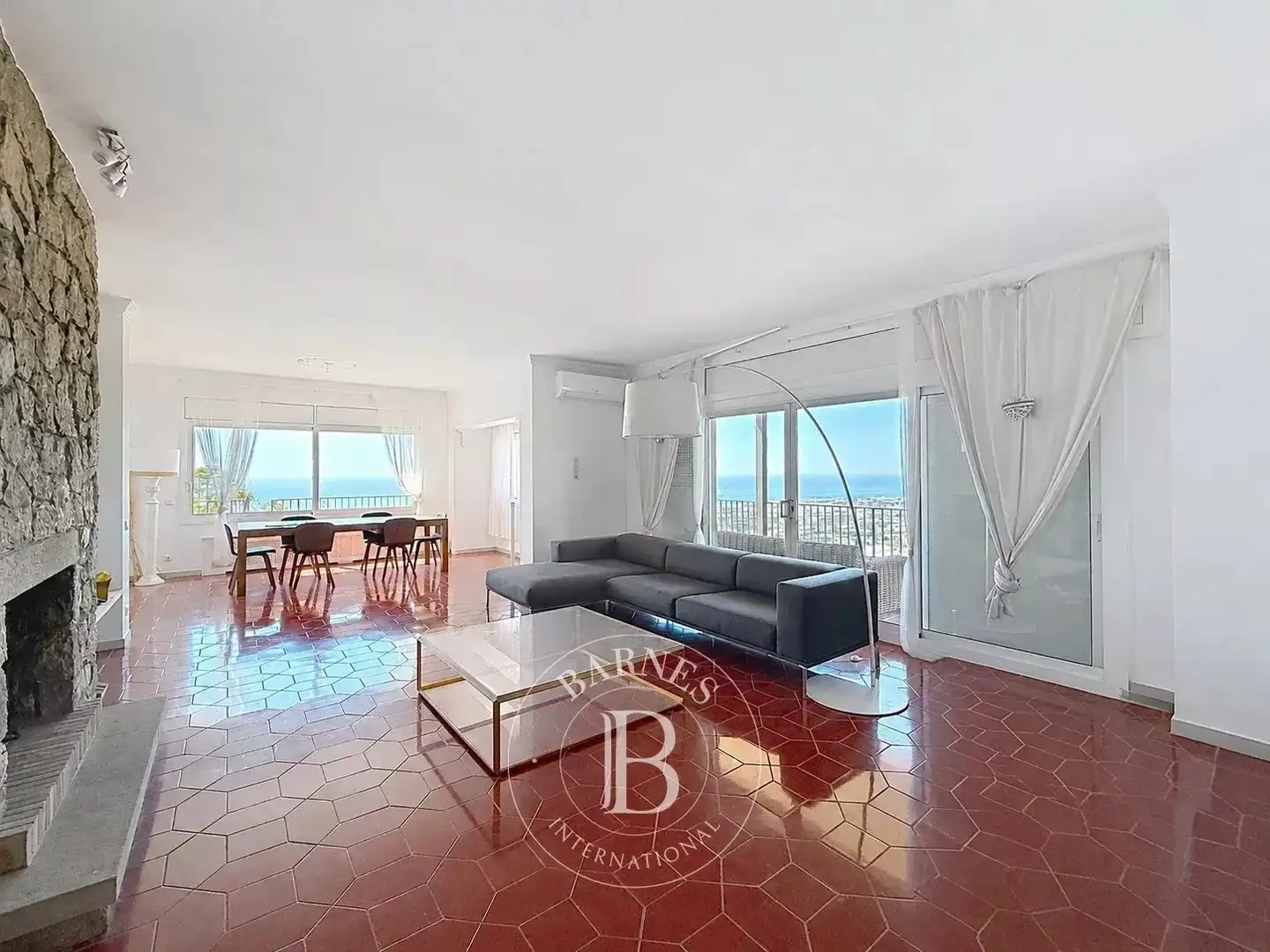 Sala d'estar de Casa o xalet en venda en Cabrils amb Aire condicionat, Calefacció i Jardí privat
