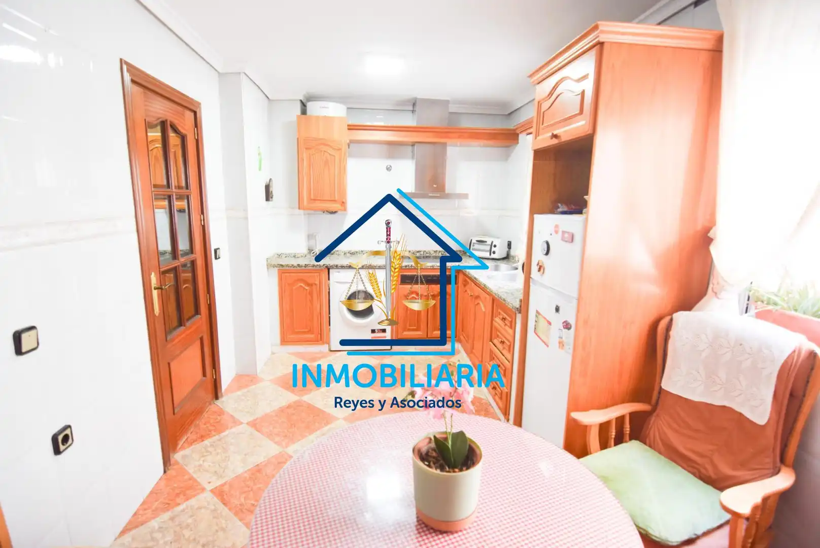 Küche von Wohnung zum Verkauf in Córdoba mit Klimaanlage