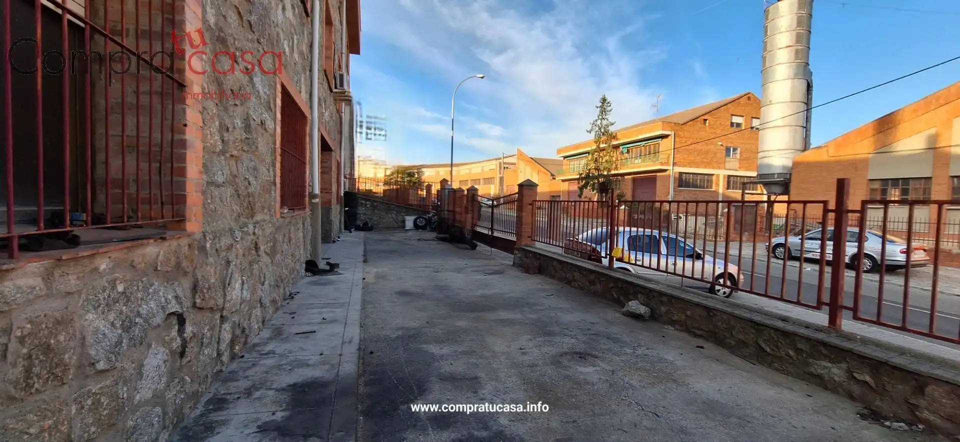 Business premises for sale in Calle de la Atalaya 19, imagen 3