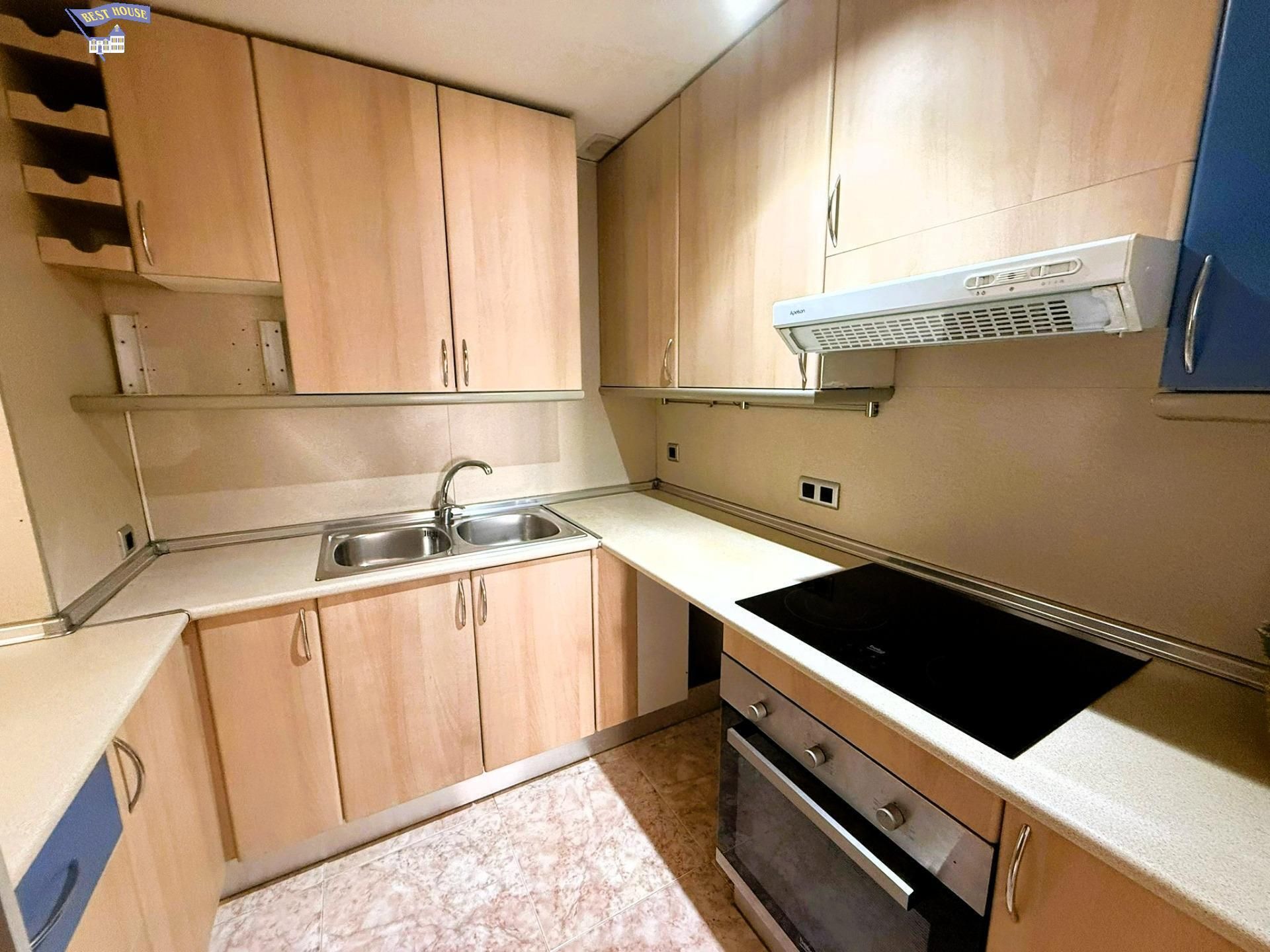 Cocina de Piso en venta en Terrassa con Aire acondicionado, Calefacción y Trastero