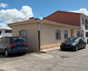 Vista exterior de Casa o xalet en venda en Galisteo amb Moblat