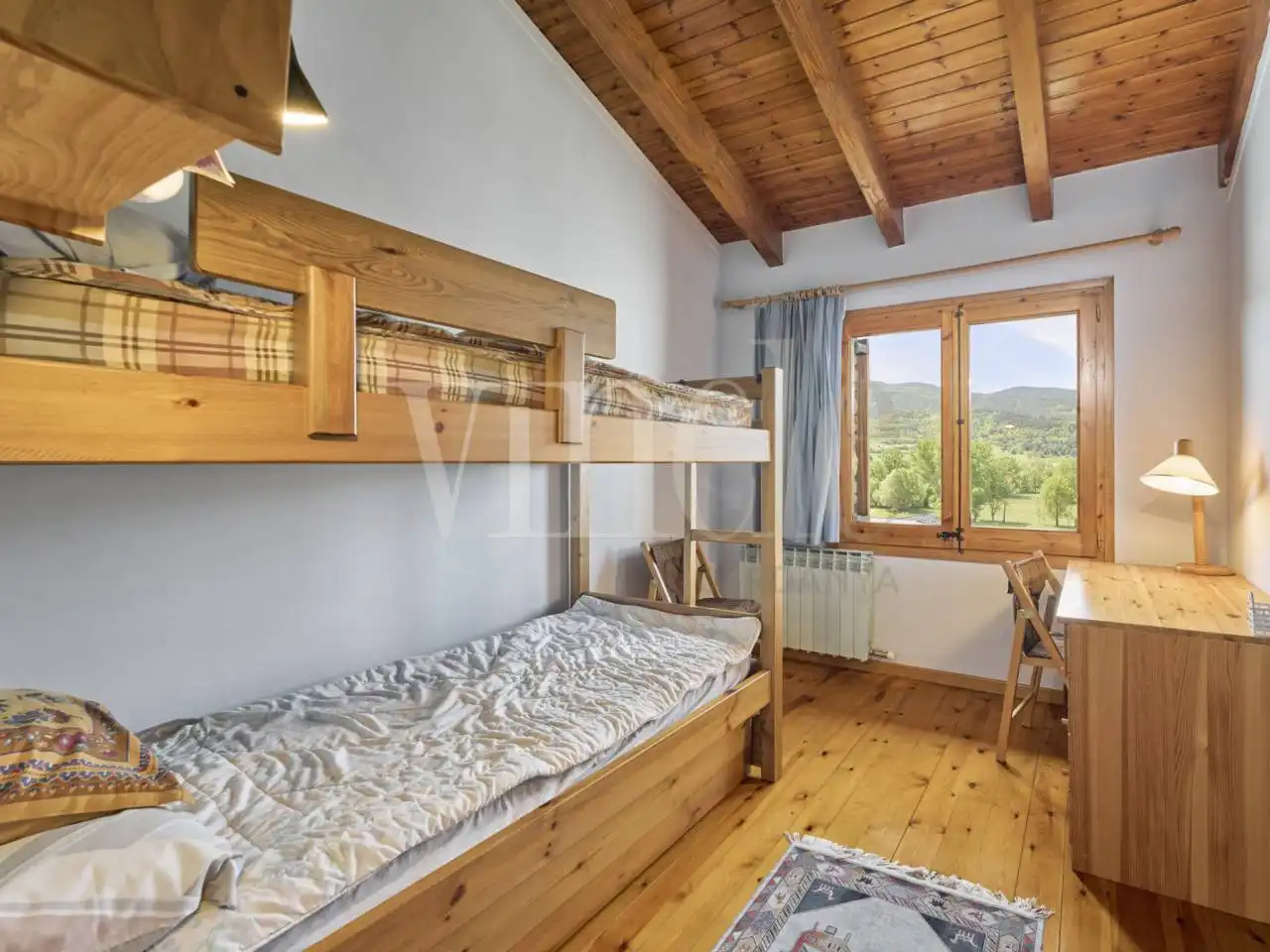 Bedroom of Houses for sale in Puigcerdà  with Heating, Private garden and Parquet flooring
