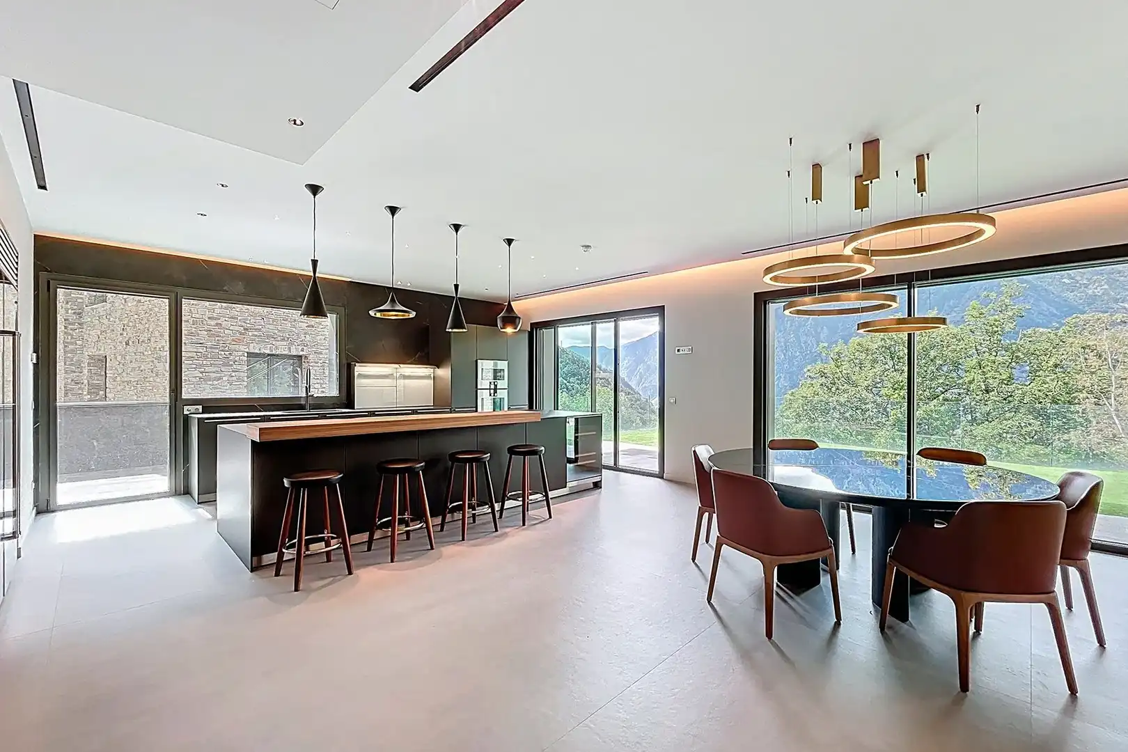 4-bedroom chalet for sale in Escaldes-Engordany · 10 of 60