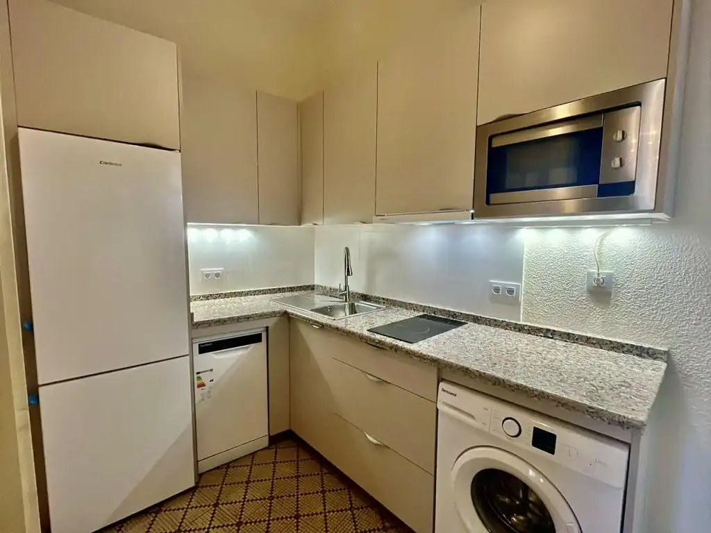 Cocina de Piso de alquiler en Sevilla con Aire acondicionado, Terraza y Amueblado