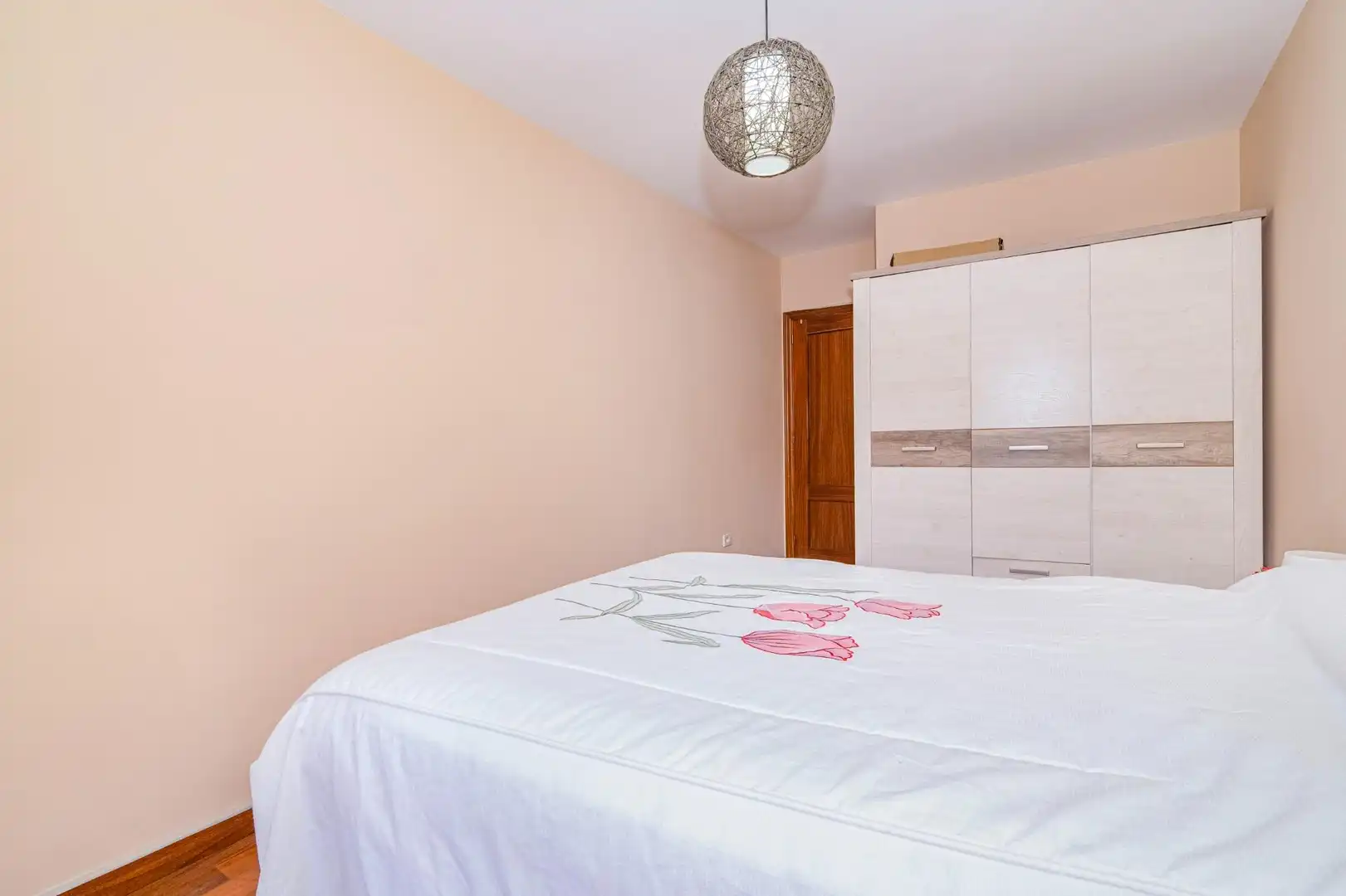 Habitación de Piso en venta en La Zubia con Aire acondicionado y Amueblado