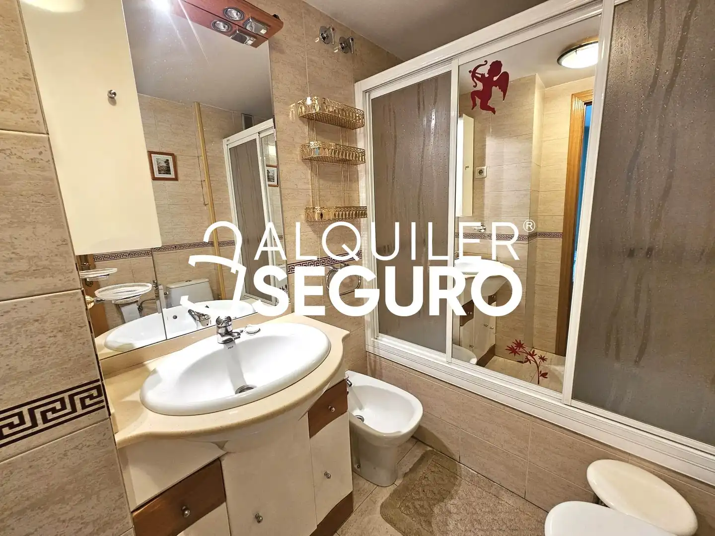 Baño de Piso de alquiler en Getafe con Calefacción, Trastero y Amueblado