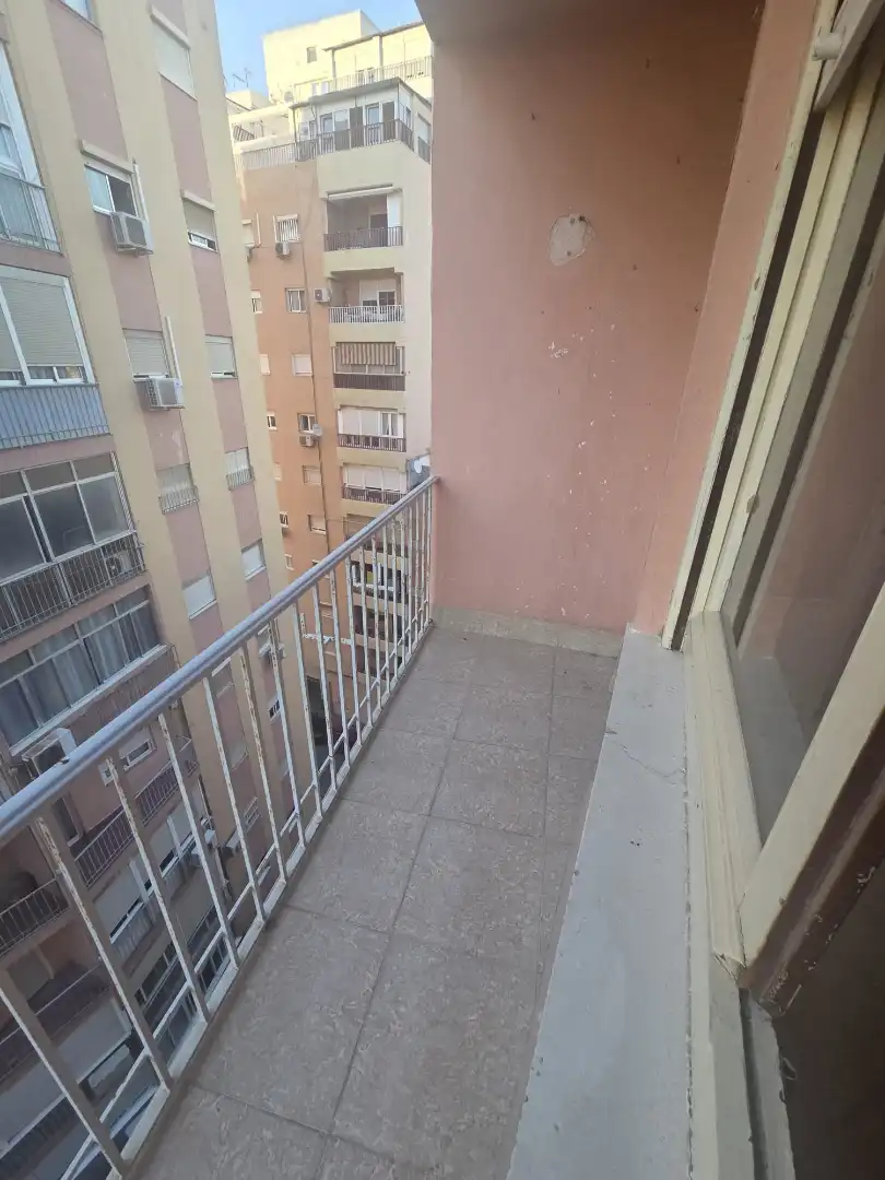 Piso con ascensor en venta en Calle César, imagen 2