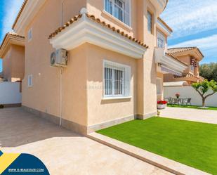 Exterior view of House or chalet for sale in Torrevieja  with Air Conditioner, Heating and Private garden