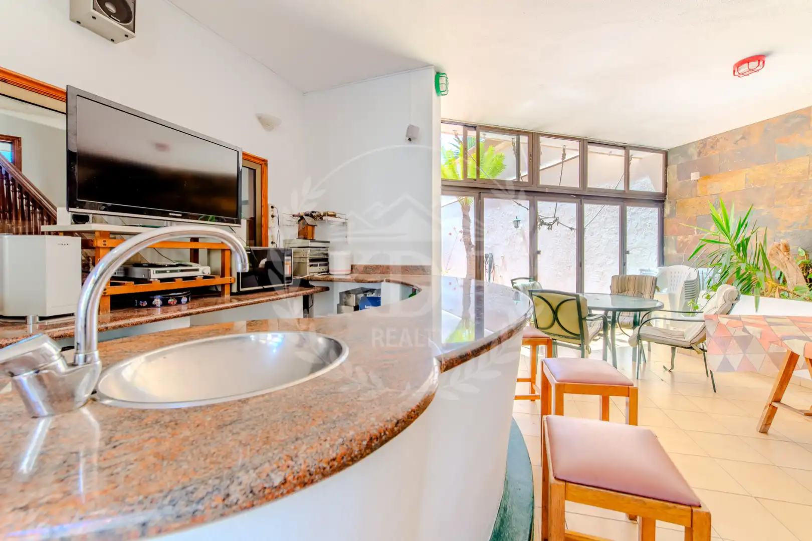 Cuina de Casa o xalet en venda en Santa Cruz de Tenerife amb Aire condicionat, Calefacció i Jardí privat