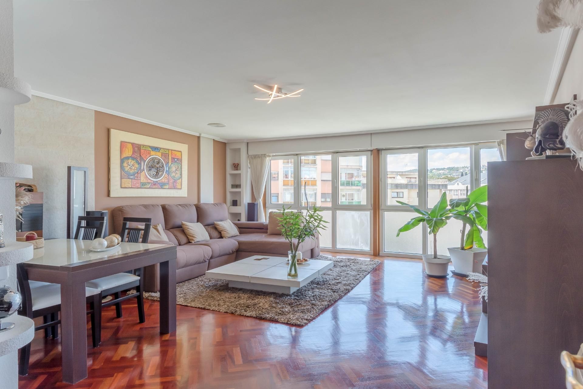 Living room of Attic for sale in Oleiros