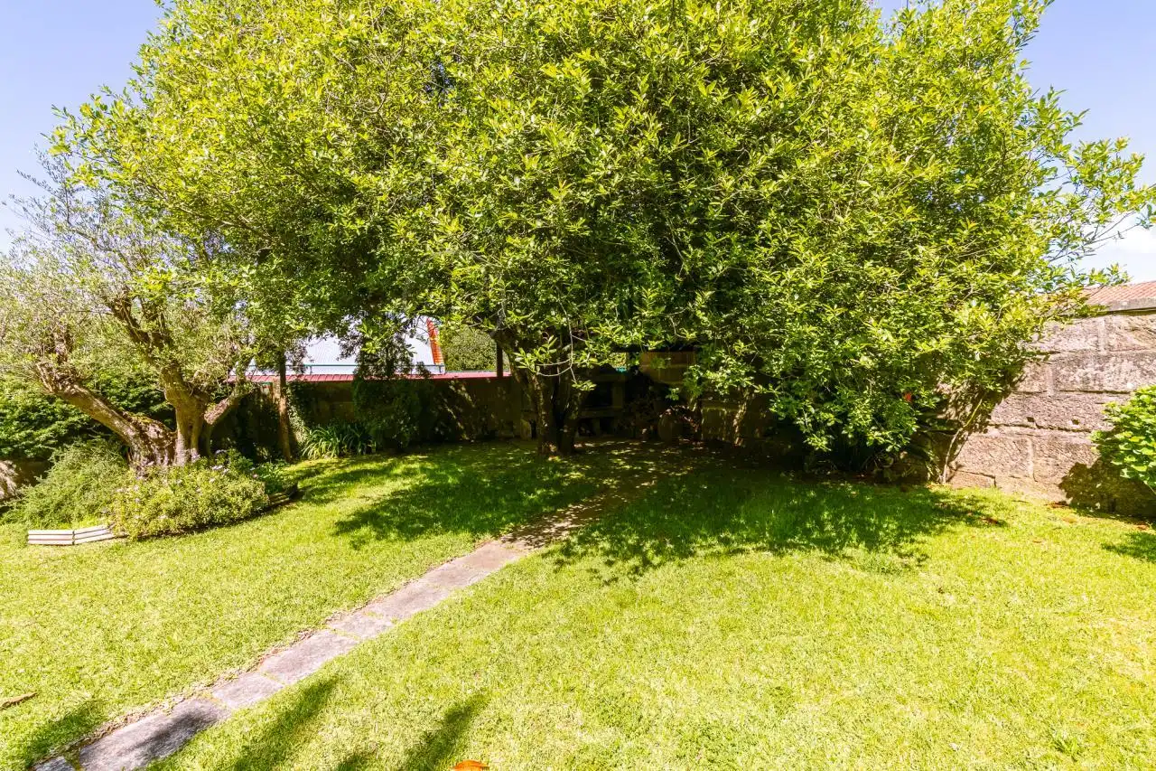 Jardín de Casa o chalet en venta en Vigo  con Calefacción, Jardín privado y Parquet