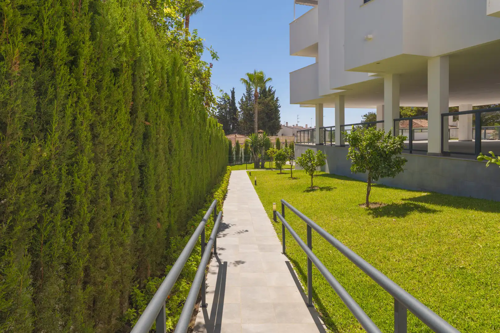 Terrassa de Casa adosada en venda en Torremolinos amb Jardí privat, Terrassa i Piscina
