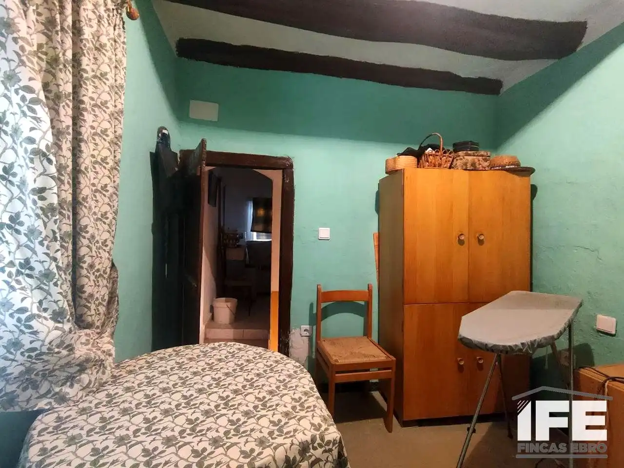 Dormitori de Casa o xalet en venda en Plasencia de Jalón amb Jardí privat