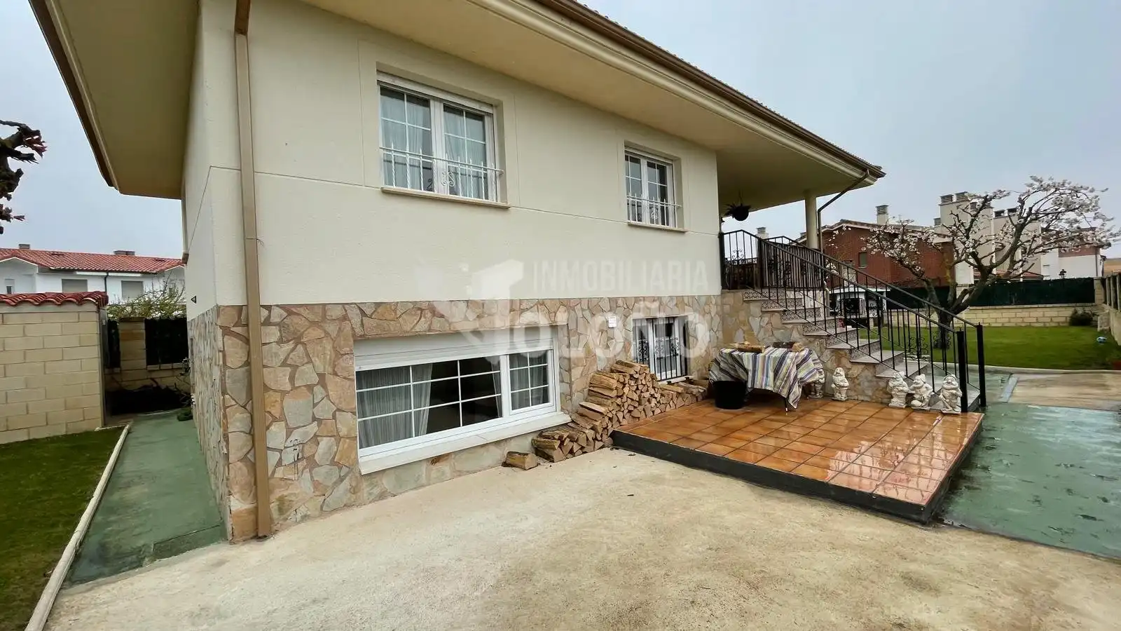 Exterior view of Houses for sale in Anguciana  with Heating, Private garden and Parquet flooring